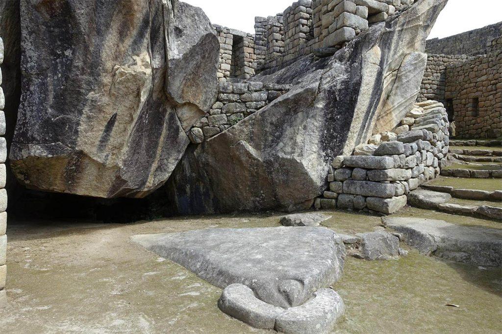 Il Tempio del Condor, il fascino di Machu Picchu è anche nei suoi simboli.