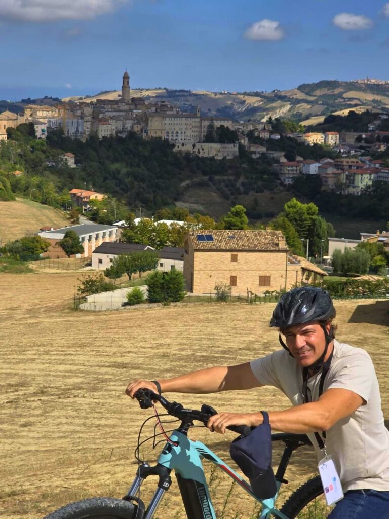 Sfiorando Petritoli.