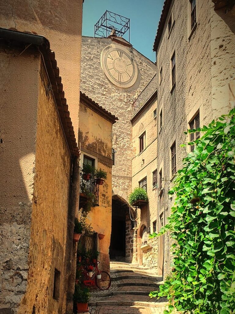 Uno scorcio che non ha eguali: La Torre dell'Orologio.